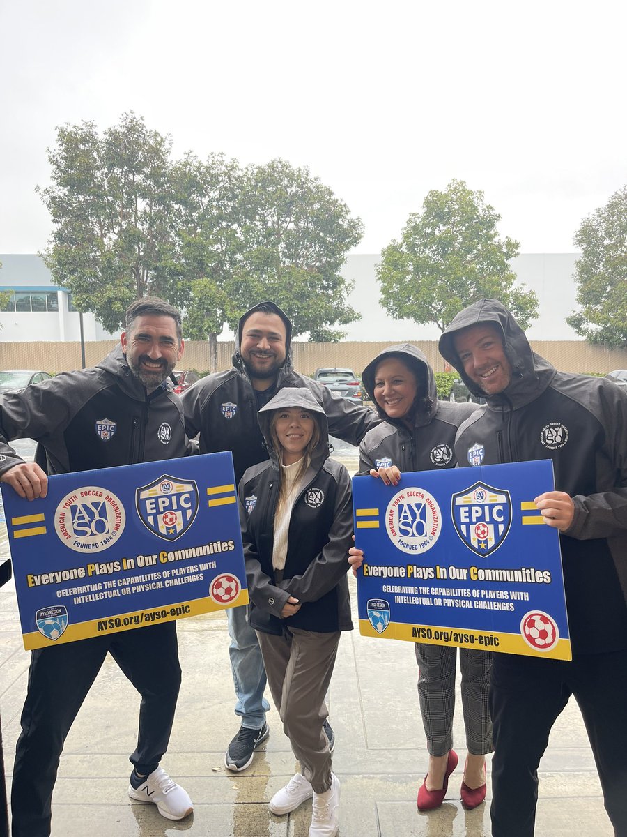 AYSOUnited's tweet photo. 💦 Even a little rain can’t put a damper on our excitement about the EPIC rebrand of our VIP program! ⚽️ Visit https://t.co/4P5kSs5LBD to find out more about rebrand and the new grant program powered by Augusta Sportswear Brands👍🏼 #AYSO #aysosoccer #everyoneplays https://t.co/fek2hOGrkQ