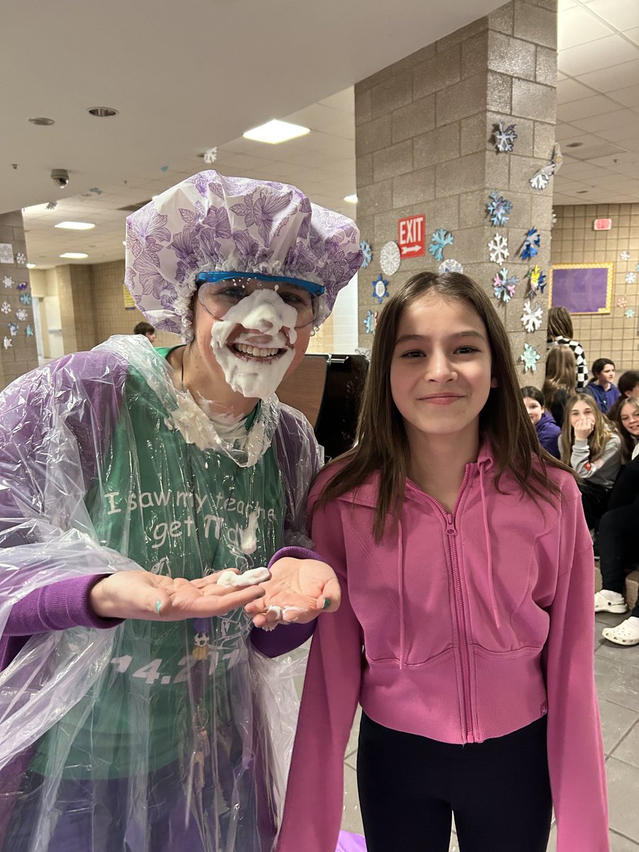 MrZteach5's tweet photo. More pics from Pi Day activities with Team Raptor!! https://t.co/WEjS61H1sf