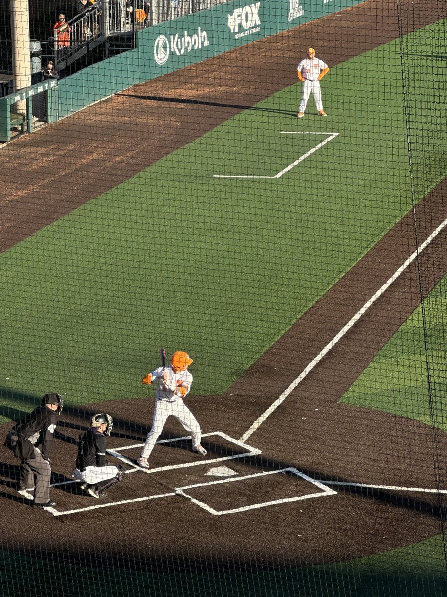 utvols2007's tweet photo. A little @Vol_Baseball action tonight! https://t.co/xExXXXxUv1