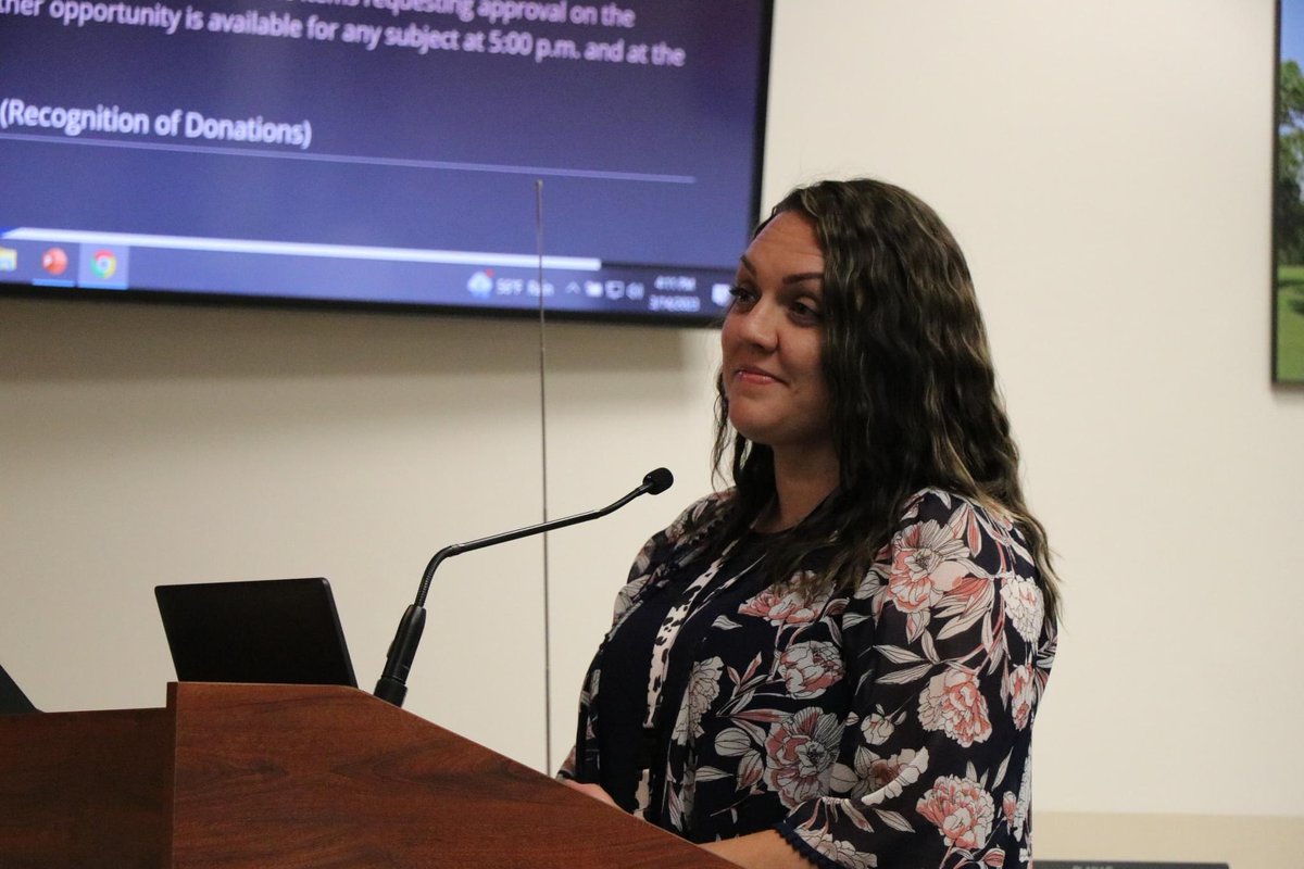 Aimee Owens, Ag teacher from Crystal River High School shared information with the School Board. FAA Historian, Taylor Carol also spoke about what the CRHS students have been up to this year including interactive demos with hands on learning. @CitrusSchools @CRHSPirates