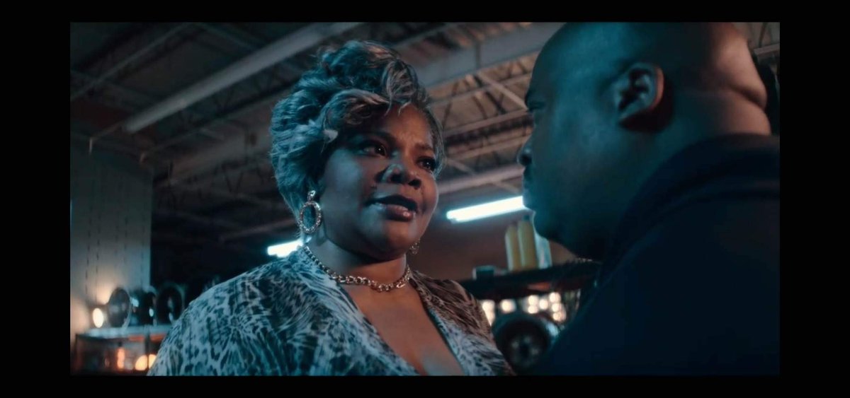 SocialinTheshow's tweet photo. Pretty sure Goldie is Aunt Deb. #BMF https://t.co/rfKUoP3rnV