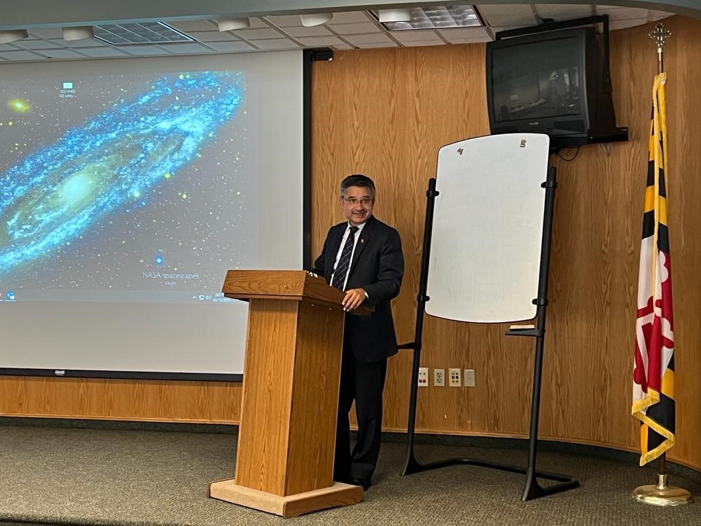 HFMobility's tweet photo. Yesterday, https://t.co/HJHVbjnLU4 delegation had the first day of its week-long exposure visit to the US. A lively discussion w/ senior officials from https://t.co/NLQLmwtKwY concerning asset mgmt., perf. based maintenance, work zone safety, and mobility. https://t.co/7Cv7jUB0GZ