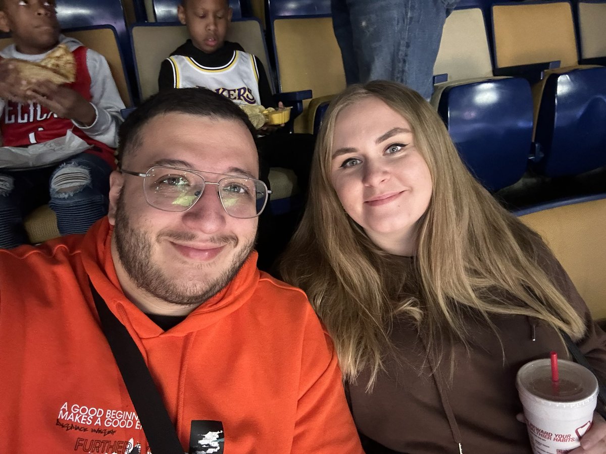 mertyildiz93's tweet photo. Let’s go Pelicans!
#PelicansGameday
#FirstNBAGame https://t.co/EH295AwFUa
