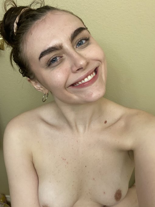 quick bts and aftermath of my shoot today for @LethalHardcore 😚 https://t.co/Qv1PJAMjFJ