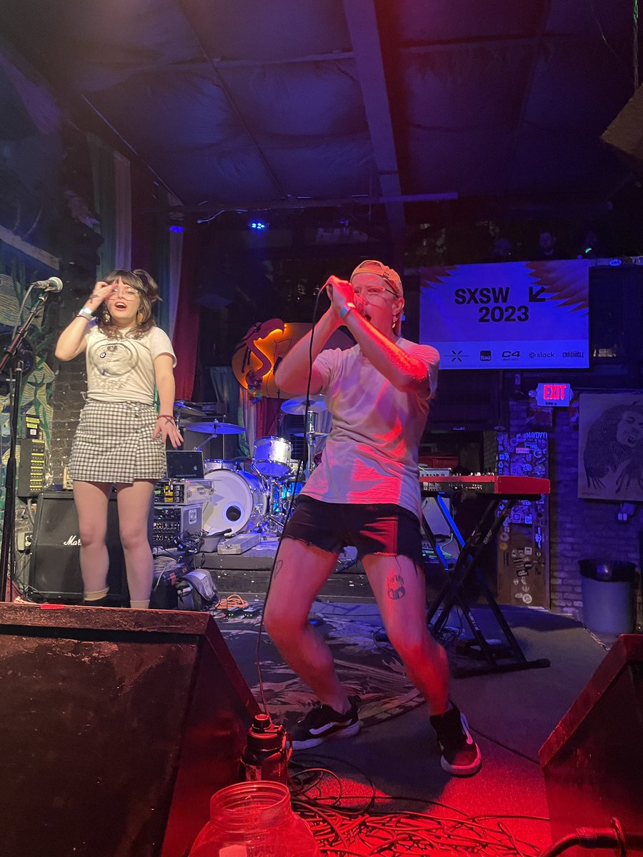 haven’t figured out the SXSW schedule yet so I just stumbled upon <a href="/eichlers__/">HYPERSKA ☆ SUPERSTAR</a> , a pleasant surprise