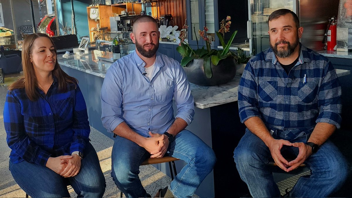 DrewTripp's tweet image. Really candid interview tonight with Colleton County Sheriff's detectives Laura Rutland, Daniel Greene and Jason Chapman about the Alex Murdaugh case. Very enlightening. @TaraJabour, @AnneTEmerson &amp;amp; I will share it all with you the next few days on @ABCNews4 &amp;amp; @UnsolvedSCPod!