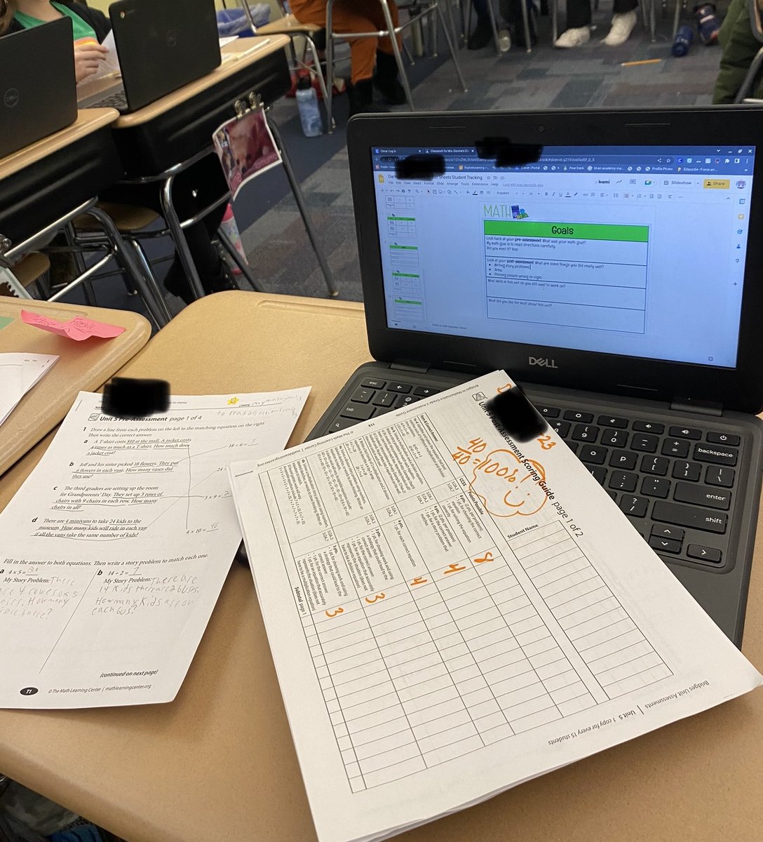 MrsGiovine's tweet photo. Sharing our informational text books while leaving feedback for our peers AND tracking our growth between our pre &amp; post in math, oh what a day! #mweschool https://t.co/xTYMKMWi6C