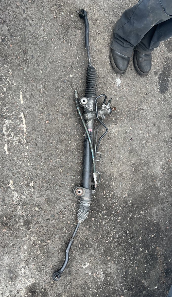 prezidentialwun's tweet photo. Realized last week my steering rack was completely gone. After searching online and not wanting to wait + pay fees, sourced one on island and installed today. #stillgotit #handyAF https://t.co/jMYHKv7rxw