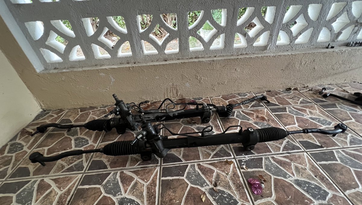 prezidentialwun's tweet photo. Realized last week my steering rack was completely gone. After searching online and not wanting to wait + pay fees, sourced one on island and installed today. #stillgotit #handyAF https://t.co/jMYHKv7rxw
