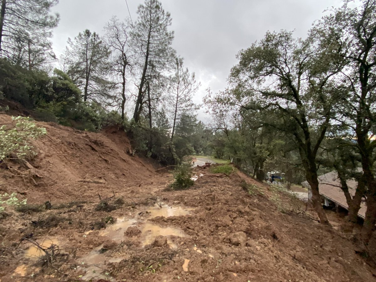 PlacerSheriff's tweet photo. UPDATE [6:39 p.m.]: A temporary shelter has been set up in the city of Colfax at City Hall. Hard Road Closures: Hillcrest Blvd at Ben Taylor Rd/ Rising Sun St at Ben Taylor Rd #PCSO #PlacerCounty #cawx https://t.co/ehkM34XHeu