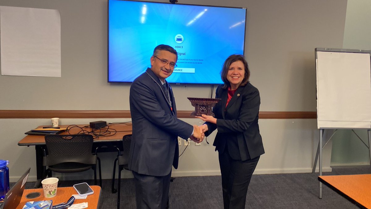 HFMobility's tweet photo. A second strong day for https://t.co/HJHVbjnLU4 exposure visit in the US. A power meeting w/ @USDOTFHWA sharing and explaining Climate Change Adaptation Tools for Transportation https://t.co/X3QNvGfPJJ especially in areas susceptible to flooding &amp; washouts such as Nepal. https://t.co/hgEqBZobo2