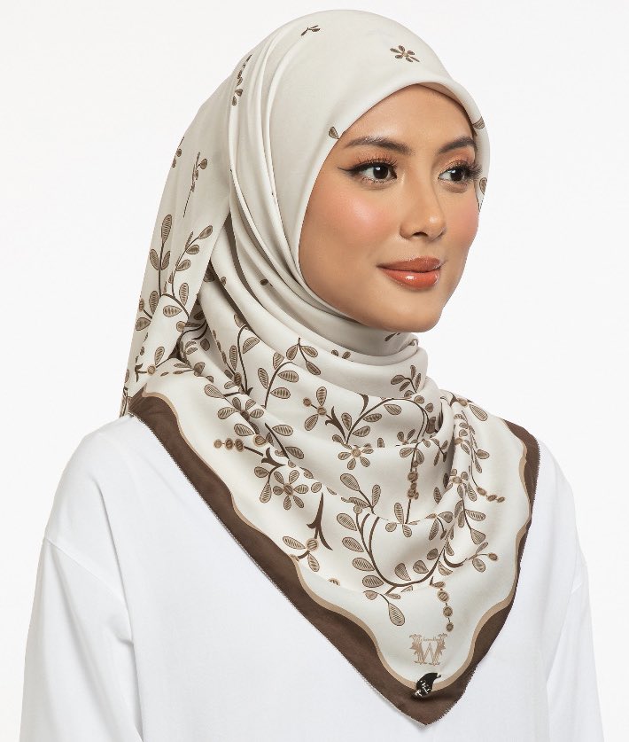 thenamessha's tweet photo. if you’re looking for tudung raya then this shop is perfect for you💗 https://t.co/YxVdInftrO