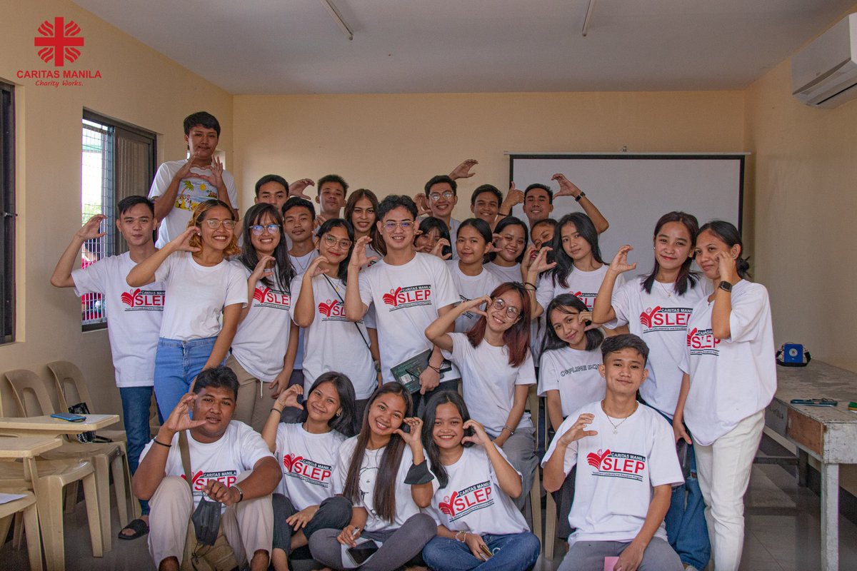 CaritasManila's tweet photo. | We Serve, We Lead |
Caritas Manila Youth Servant Leadership and Education Program scholars attend values and spiritual formation at the Sto. Niño de Baseco Parish Church.
#CaritasManila #CharityWorks #YSLEP https://t.co/lOcOmduvz7