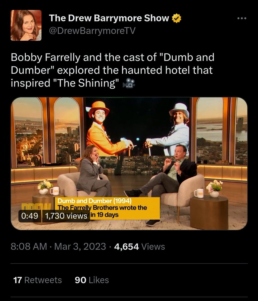 kinkybaron's tweet photo. @esjayXX Wow. It's so bad it's effecting every clip she posts!

I wonder why these obvious ads that are pushed onto people's timelines through a paid advertising subscription are getting way more views than likes..... https://t.co/ZIGzlOyIQ0
