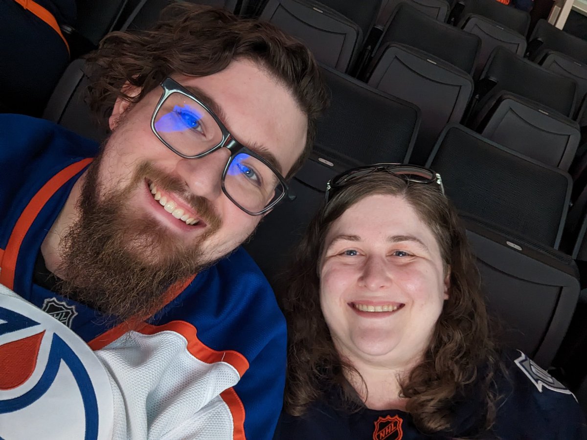 ParisiteDemon's tweet photo. #LetsGoOilers https://t.co/jrhW13bauT