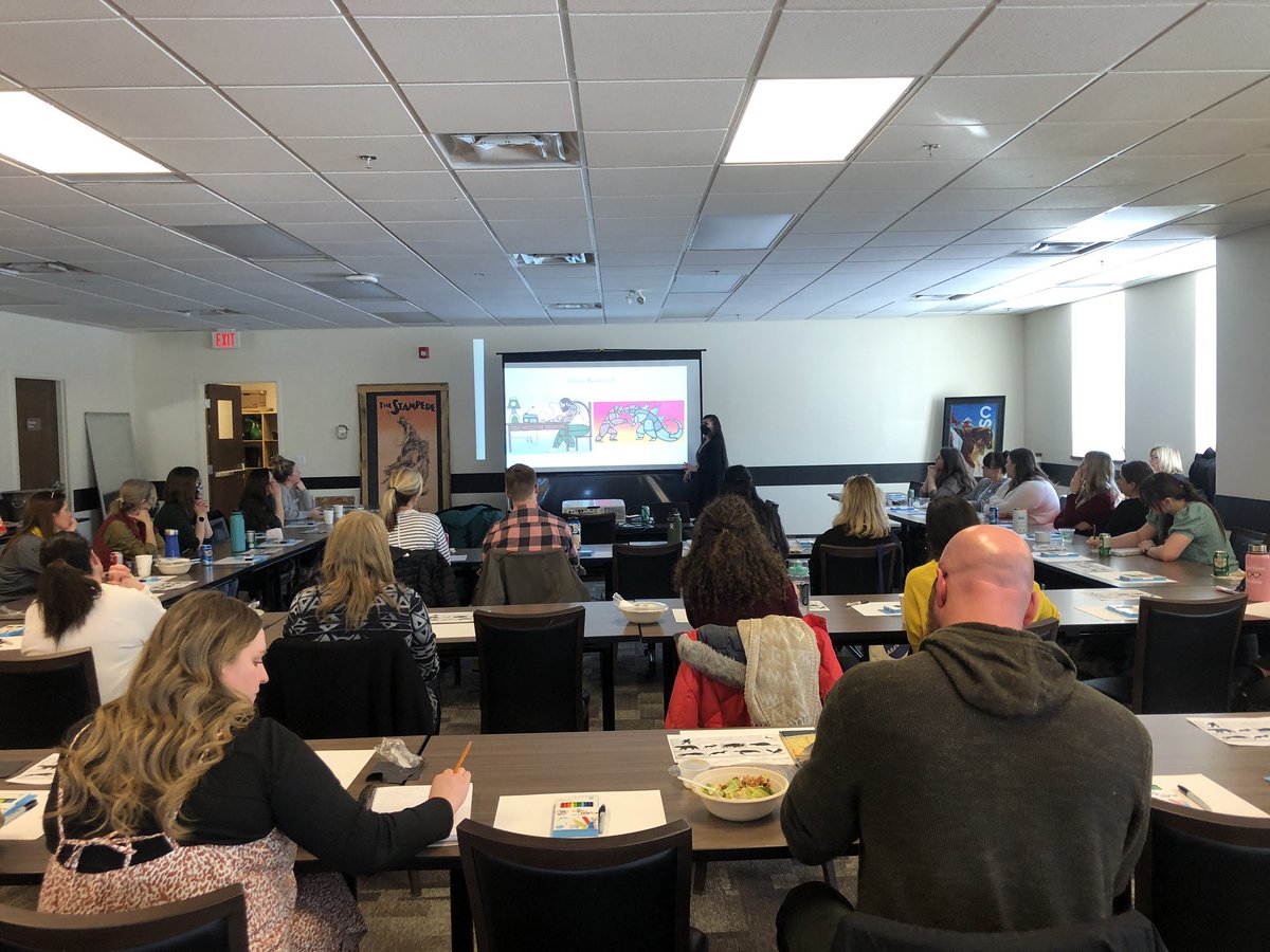 yycCCOM's tweet photo. What an evening! Thank you Autumn Whiteway @ojicreations for sharing your art and inspiration with us at our #yycCCOM workshop! Thank you for sharing your story, your art, and Woodland Style Art and Symbolism. @yycbedu @CCSD_edu #yycCCOM30 #WeAreCBE https://t.co/szZe4o0JYc