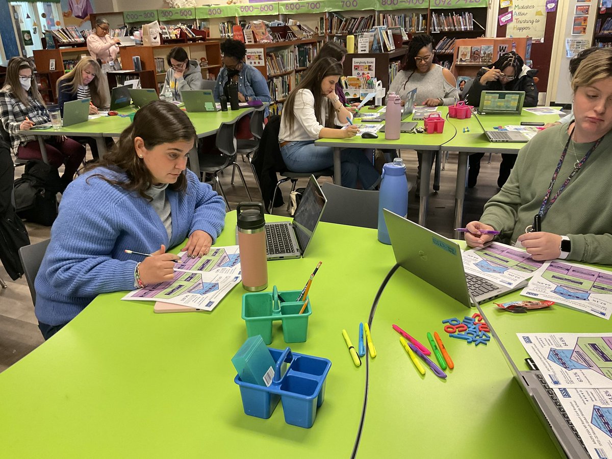 MonarchGloAACPS's tweet photo. Monarch Leadership Team spent time analyzing our 21-22 ESSER house. #5starloading @AACountySchools @childrensguild https://t.co/YZ8IAbfpzb
