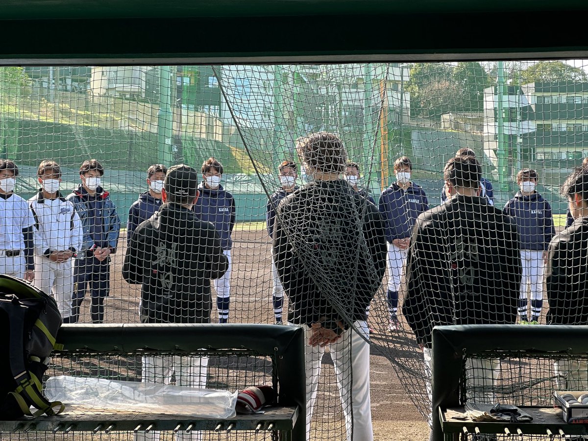 VanAsahi's tweet photo. Today the older players practiced with the university’s senior team where three players are drafted into the Nippon Professional Baseball League. It is important to learn about the hard work ethics. https://t.co/IMZp6mO6hU