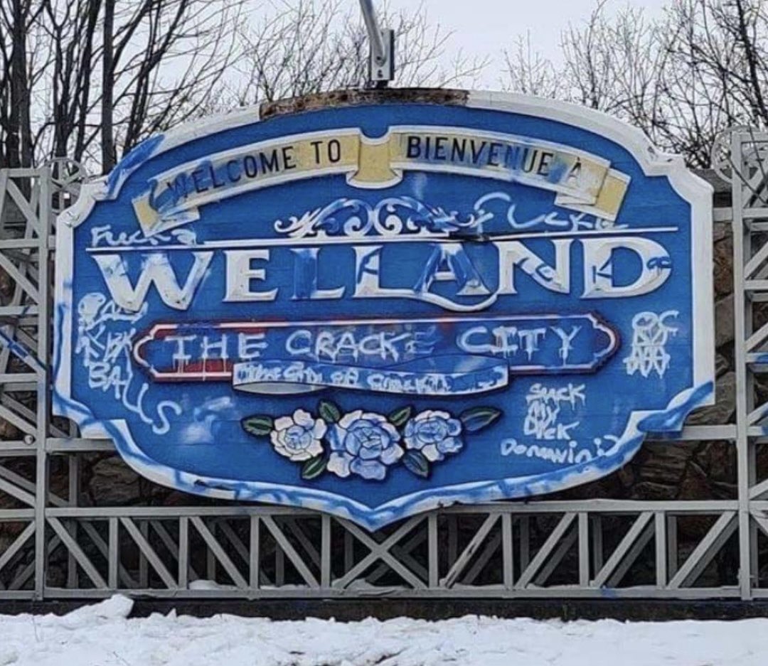City of <a href="/Welland/">City of Welland</a> sign on Woodlawn road vandalized. If you have any information on who is responsible for this, please contact <a href="/NiagRegPolice/">NRPS</a> or @niagaratips to remain anonymous.
