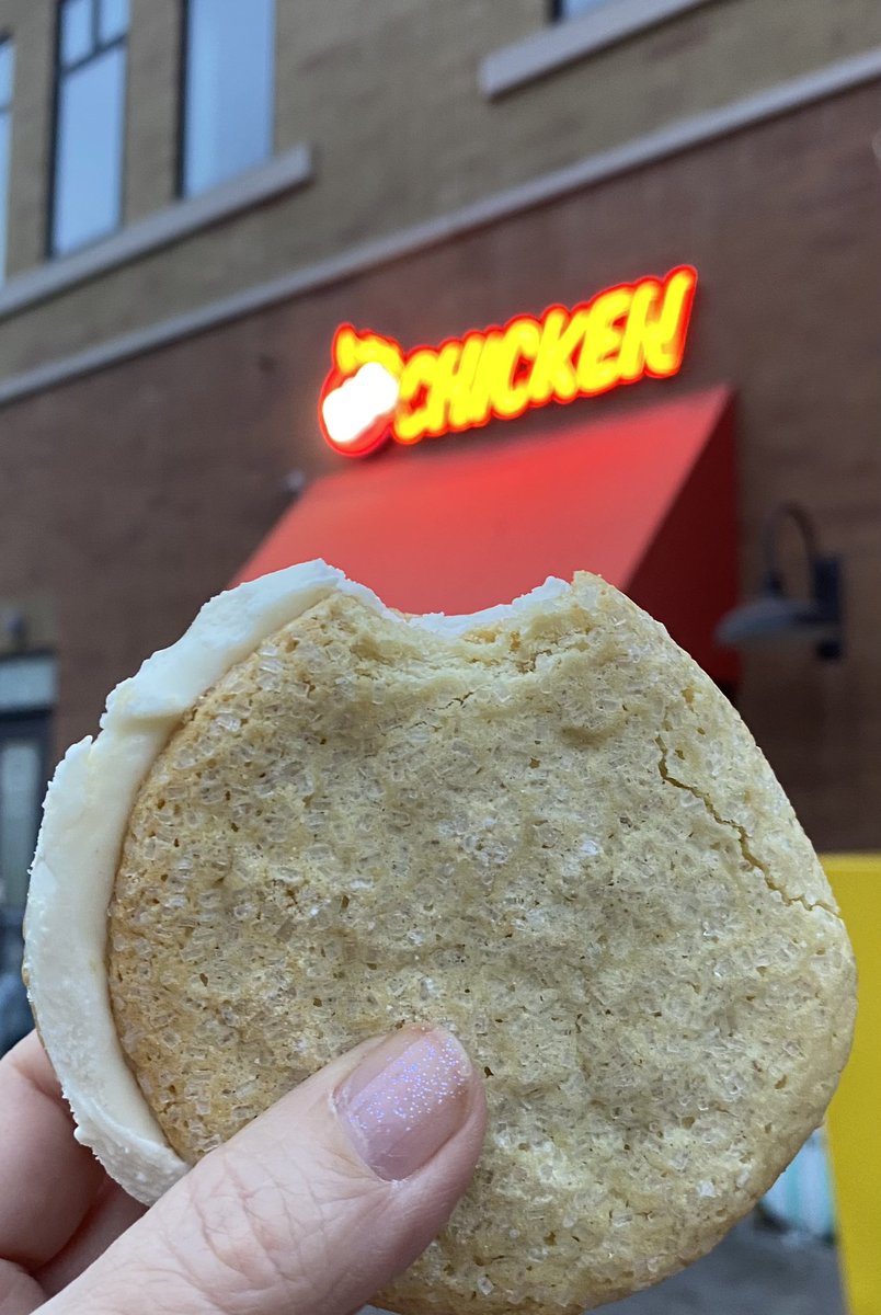 GilbertAZMayor's tweet photo. Tonight was the sneak peek for Big Chicken in the #GilbertAZ Heritage District! They officially open tomorrow 3/15! 🔥🐔
VM Tilque and I along with our husbands enjoyed our food including banana ice cream sandwiches! 🤤
#BigChickenShaq
#WelcomeToGilbert https://t.co/L1uomAm9sC