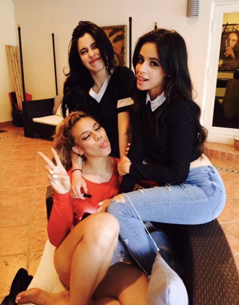 kccabeyoes's tweet photo. imaginei elas se encontrando hoje em dia… 

“no meu círculo, no meu mundo, é só Camila, Dinah e eu” - Lauren’s voice https://t.co/iF7tlva0Tk