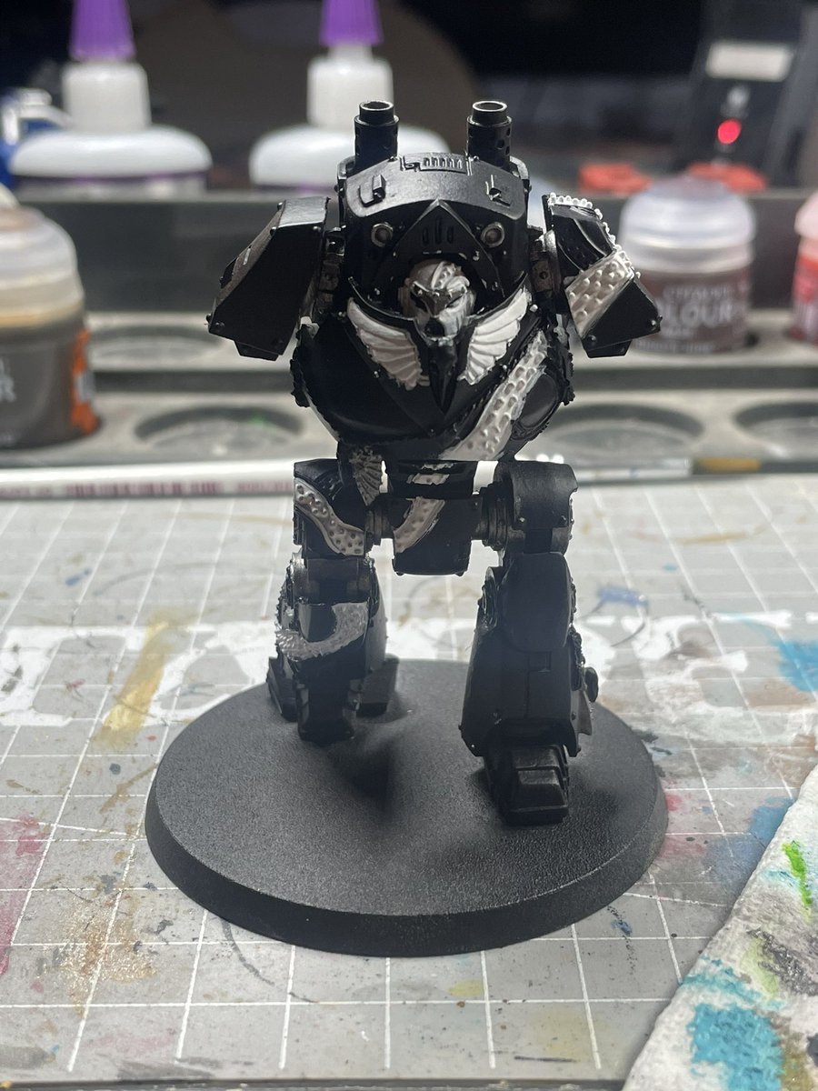 Velak_Paints's tweet photo. @MiniApothecary Finished the Votaan Bikes and started working on my legion contemptor! https://t.co/bLCAKIdmg0