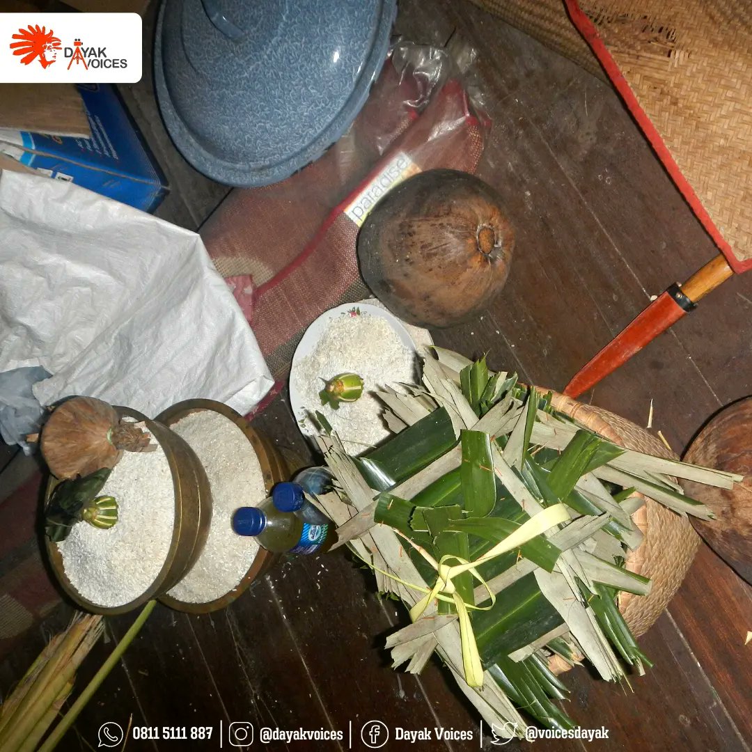 VoicesDayak's tweet photo. Sejarah Sesajen

Postingan Lengkap;
https://t.co/y8TtHLMQO2

#dayakvoices #dayakbercerita #jpickalimantan #indonesia #kalimantan #dayak #borneo #dayak #indigeneous #sungaikalimantan #palangkaraya #sesajen https://t.co/JZsmI51qPD