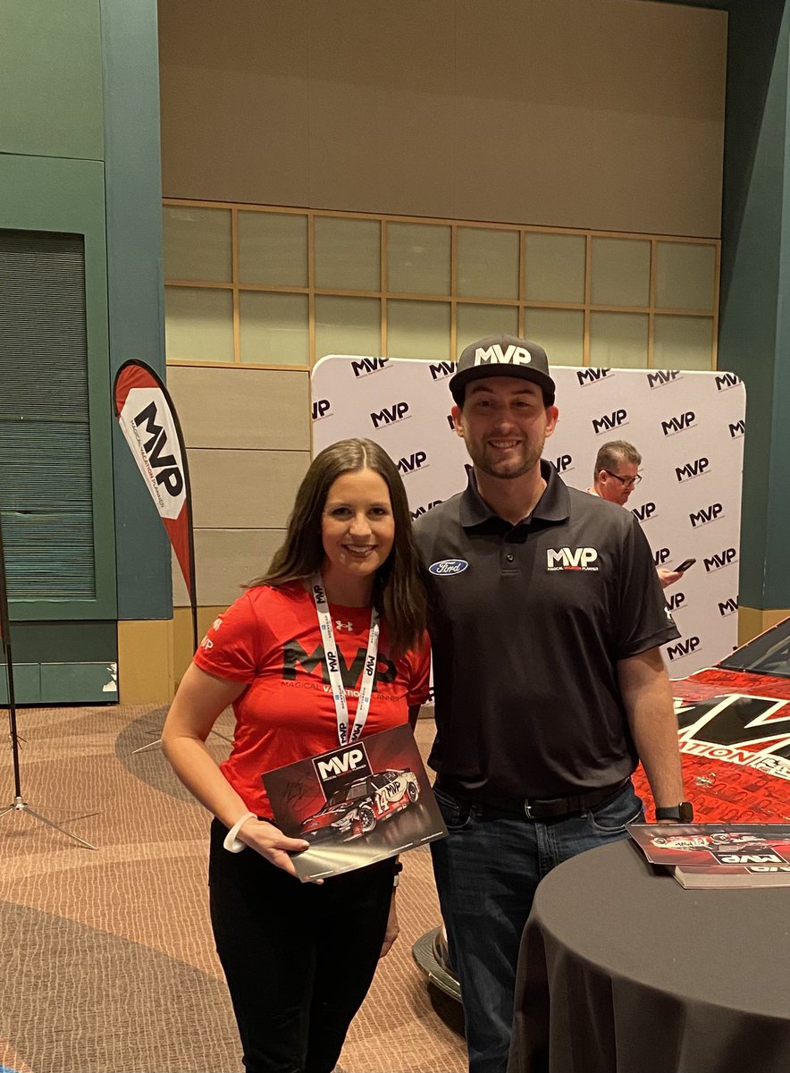 LeahonLocation's tweet photo. Still in disbelief that my face is actually on @ChaseBriscoe_14 car. #NASCAR #iamMVP https://t.co/R8bcoOfUqw
