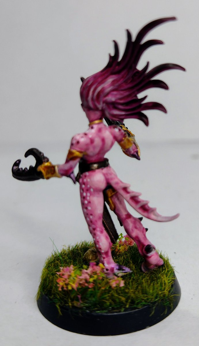Kamali_Love's tweet photo. La Demonette que pintamos ayer en el live, con amor a Warhammer #streaming #streamerlatino #streamergirl #streamer #mimic #geekgirls #geekgirl #girlcraft #girlcrafting #girlcrafter #girlcrafts #warhammer #slaanesh #geekcrafters #crafts #convertion #geekcraft #geekcrafts https://t.co/Myd3e3xJki