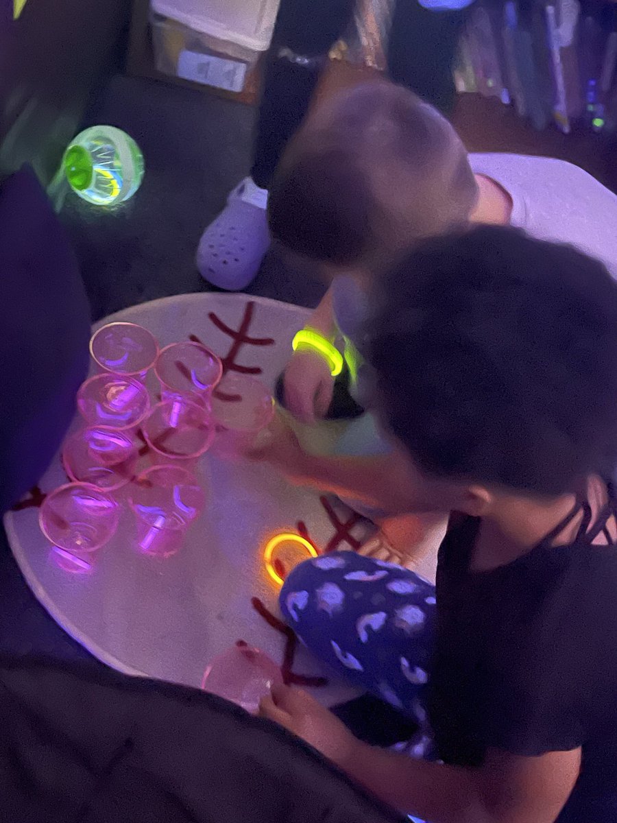 Glow afternoon in 2nd grade! The kids were amazing and had so much fun! 🌟💚💛 <a href="/McNeilElem/">McNeil Elementary</a> #youbelonginmisd