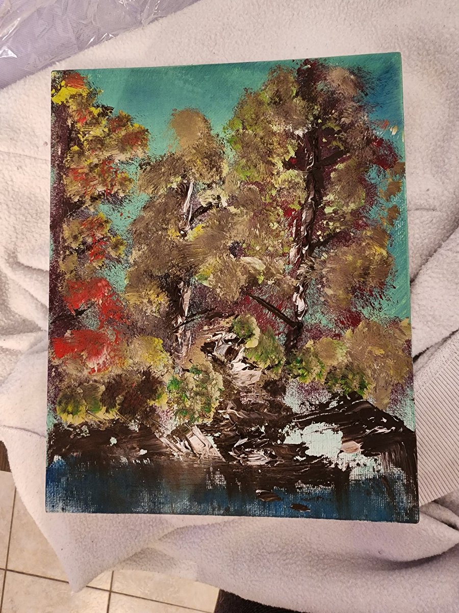 windhex1991's tweet photo. Et voilà! First painting done. Lesson learned: need a bigger canvas, a WHOLE TONS of titanium hwite and to practice using the knife. #bobross #firstpainting #art https://t.co/doRJJloKLS