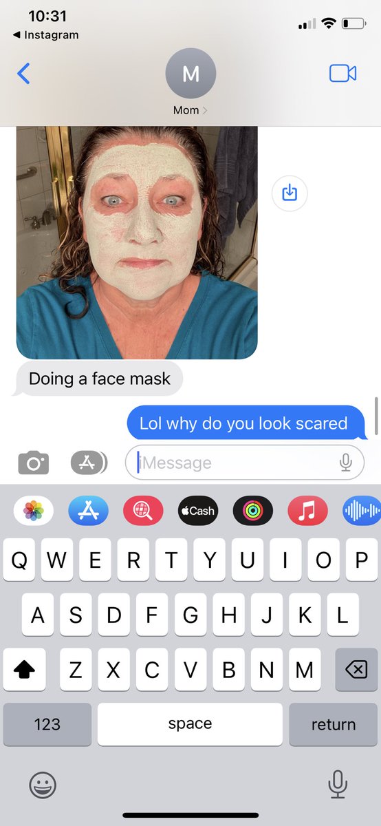 Roughhgem's tweet photo. Mom wtf lol https://t.co/KUKNTxMKNA