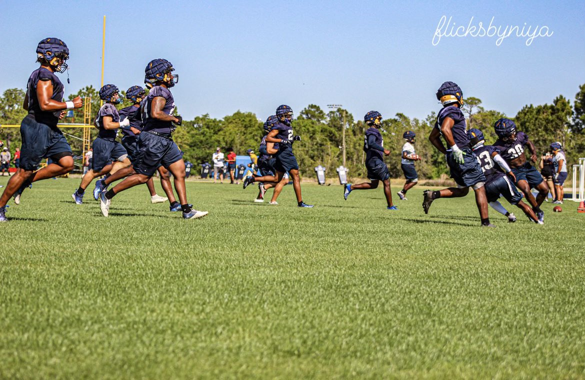 WarnerUFootball's tweet photo. Royals Spring Football Day 1️⃣📸 https://t.co/m2NBYDZCnB