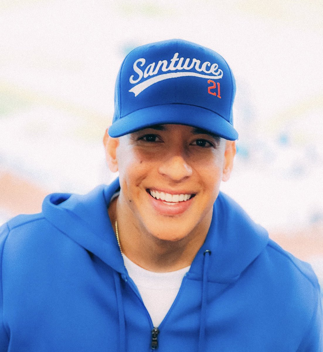 daddy_yankee's tweet photo. https://t.co/ZsFYekoXdu