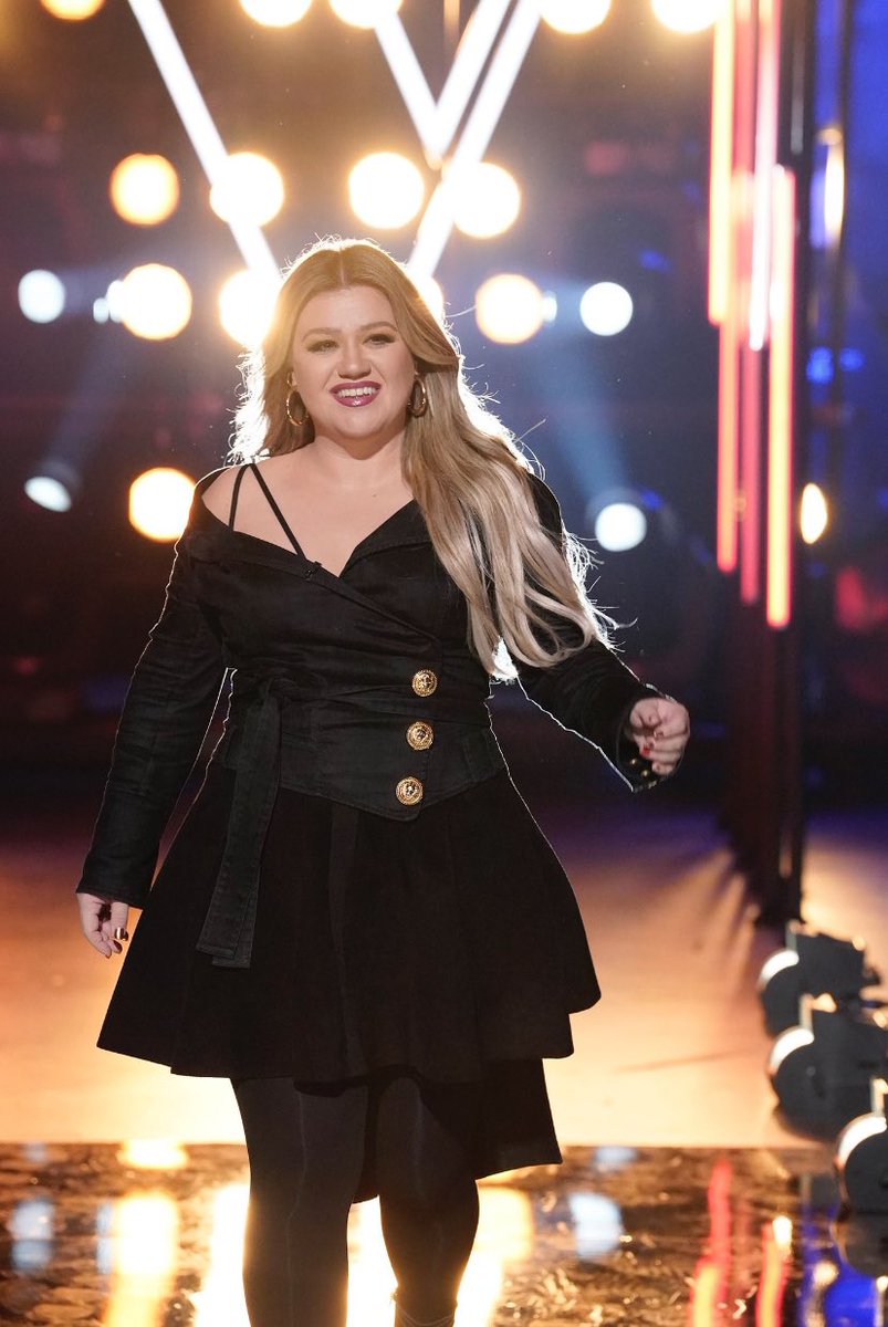 MyMOLis_KC's tweet photo. #teamkelly forever <3
@kellyclarkson 🫶 #TheVoice 
#thevoice23 https://t.co/HCwIbIebE8