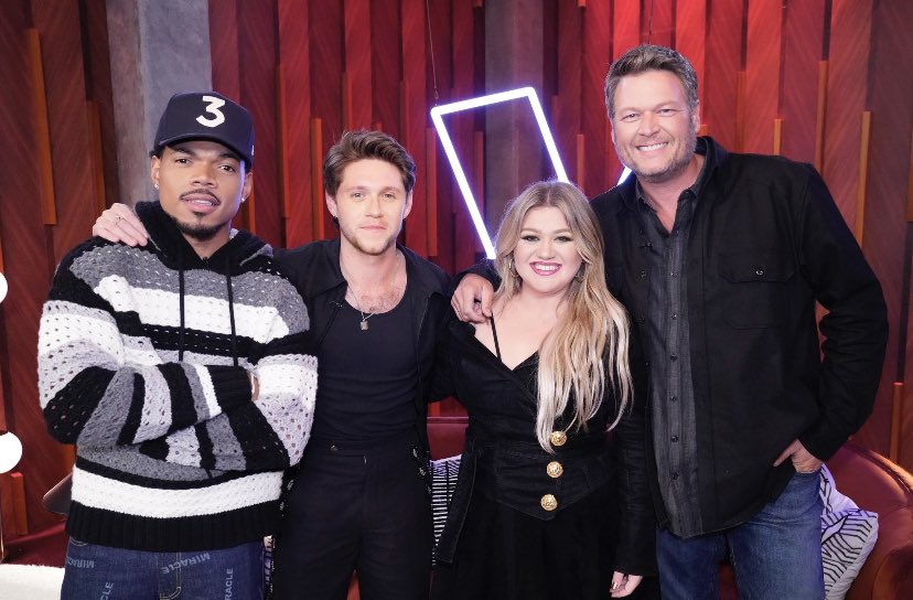 MyMOLis_KC's tweet photo. #teamkelly forever <3
@kellyclarkson 🫶 #TheVoice 
#thevoice23 https://t.co/HCwIbIebE8