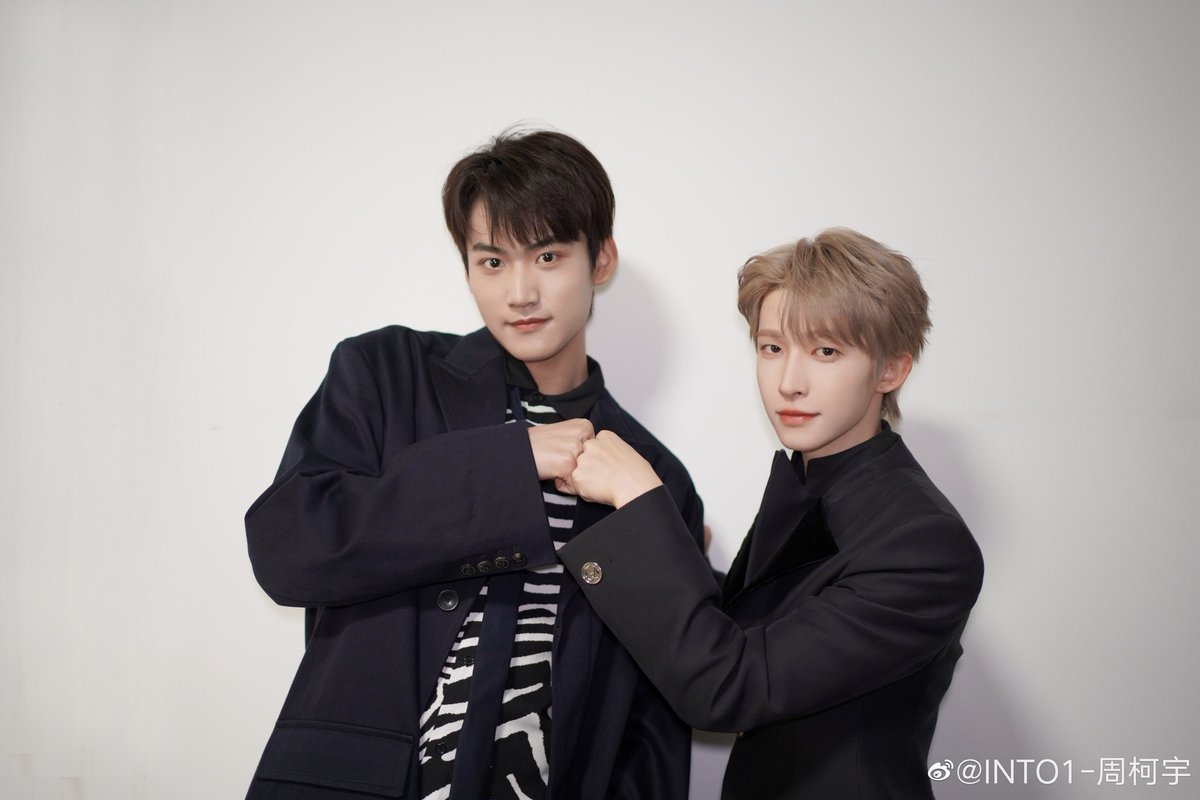 punyakeyu's tweet photo. FINALLY NAMPAK HILAL MOMENT BFZY LAGI HAHAHA. Gemesh banget ✨
#INTO1 #INTO1ZhouKeyu #ZhouKeyu #周柯宇 #โจวเคออวี่ #저우커위 #ChâuKhaVũ #ジョウ・クーユー #idol    #cpop #DanielZhou #2YU #BFZY #INTO1LiuYu #Liuyu https://t.co/6n3Uz8HWNi