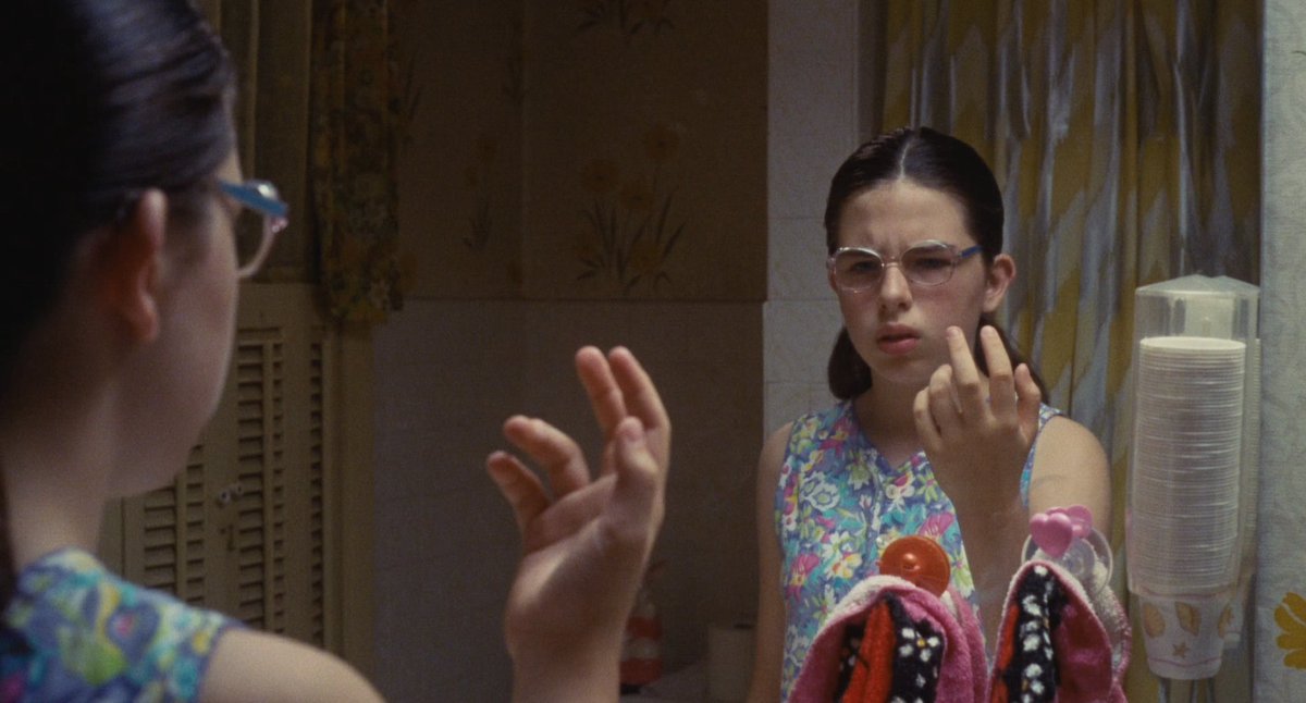 oscarmoviebuff's tweet image. Welcome to the Dollhouse [1995] 🇺🇸

Directed by #ToddSolondz
Starring #HeatherMatarazzo #BrendanSextonIII #EricMabius #MatthewFaber