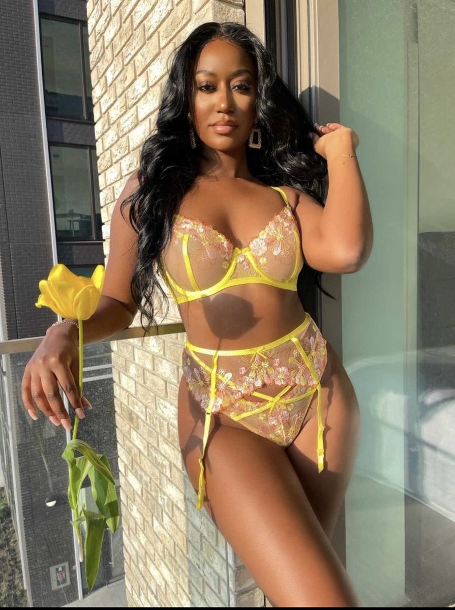 ShopLoveVera's tweet photo. Spring is around the corner, are you ready Lover?! 🌸🌼 https://t.co/Vcf6hzfLaW