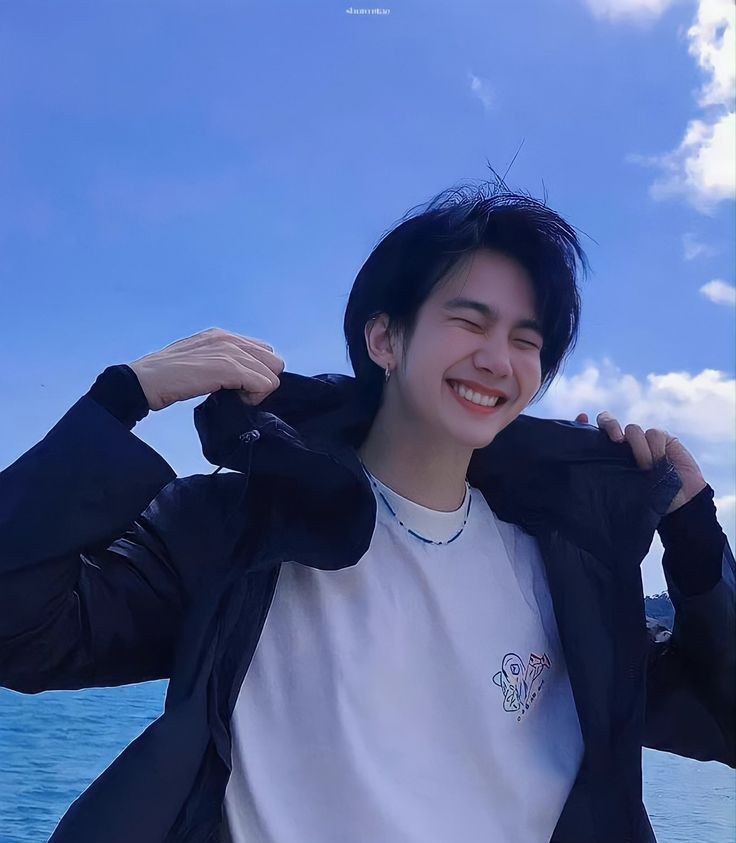 Hany_JKP's tweet photo. Cuando las olas se pongan pesadas estaremos para soportarlas contigo a tu lado💙
INFINITE LUVE FOR BUILD
#BlueOceanForBuild https://t.co/iUZeP8Fyj7