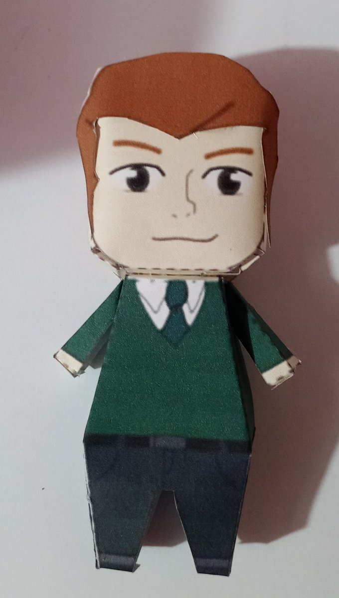 PhilipisBored's tweet photo. Aww, mini Alistair Smythe #msm2017 #papercraft #marvelspiderman #alistairsmythe #marvelspiderman2017 #marvelsspidermandisneyxd https://t.co/C0lkX66wSS