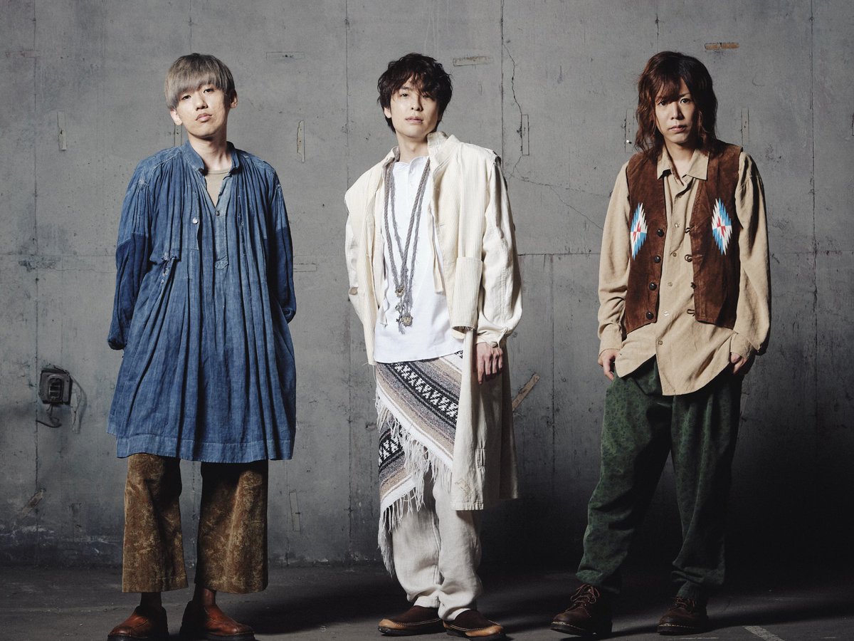 CYANOTYPE_jp's tweet photo. #シアノタイプ 結成10周年記念LIVEツアー
解禁！！

シアノタイプ 10th
 #海宝直人 #小山将平 #西間木陽

2023年
4月28日（金）大阪
開演19:00
心斎橋SUN HALL
https://t.co/xSrGp5JDD8

サポート
#宮脇翔平 #海宝潤 #菊嶋亮一 #山口慎太郎 

一般発売
3/25 10:00〜

続く
https://t.co/PHs8Wd42Vo https://t.co/06758dJEv1