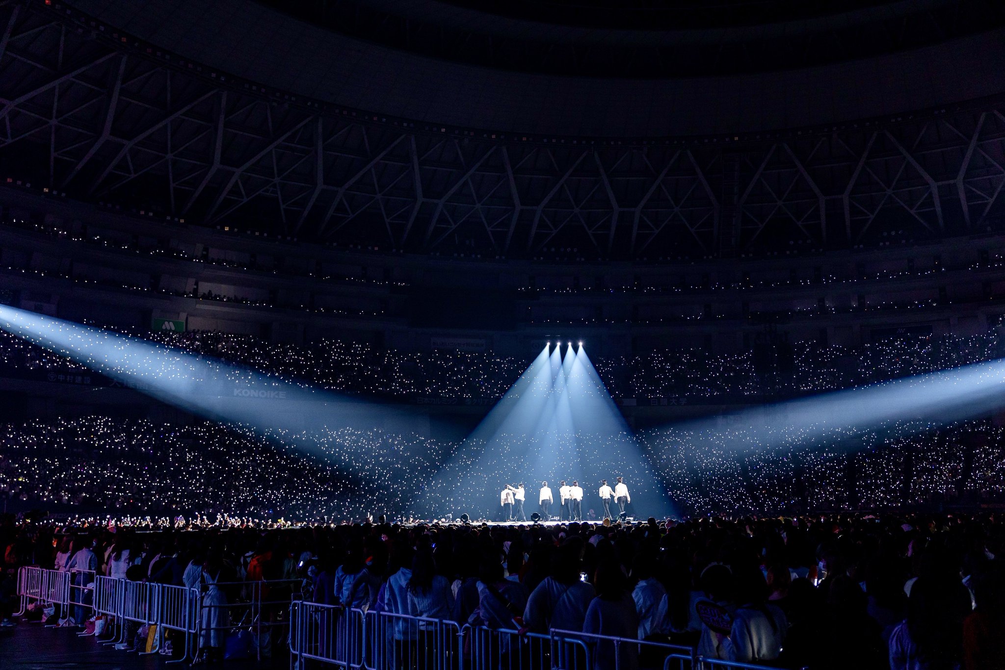 ENHYPEN UPDATES on Twitter: "[MAGAZINE] 230315 ENHYPEN stood on their