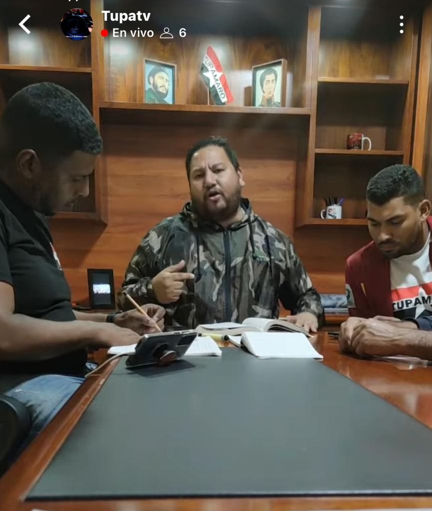 Desde la <a href="/tupa_tv/">𝐓𝐰 𝐨𝐟𝐢𝐜𝐢𝐚𝐥 𝐓𝐮𝐩𝐚_𝐭𝐯 𝐑𝐞𝐛𝐞𝐥𝐝𝐞</a> sostuvimos un nuevo encuentro de formación y lectura del libro 'El Partido' de #Fidel. "Si no hay partido revolucionario, si no hay métodos revolucionarios no habrá educación revolucionaria. Y si no hay educación revolucionaria no habrá partido revolucionario".