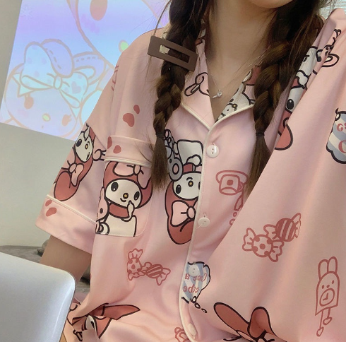 ShopeeMY's tweet photo. Admin found 8 CUTE cartoon short-sleeved pajamas for girls, PART 1😍Very comfortable and soft🧡

👇🏻https://t.co/rvO7L1zwE9 https://t.co/bfxDagLoHG