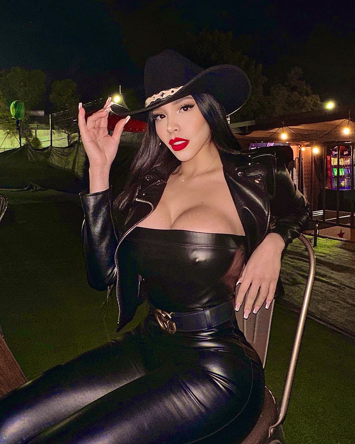 TW Pornstars - Ennid Wong Oficial. Twitter. Arriba el norte🔫🐎. 3:40 AM