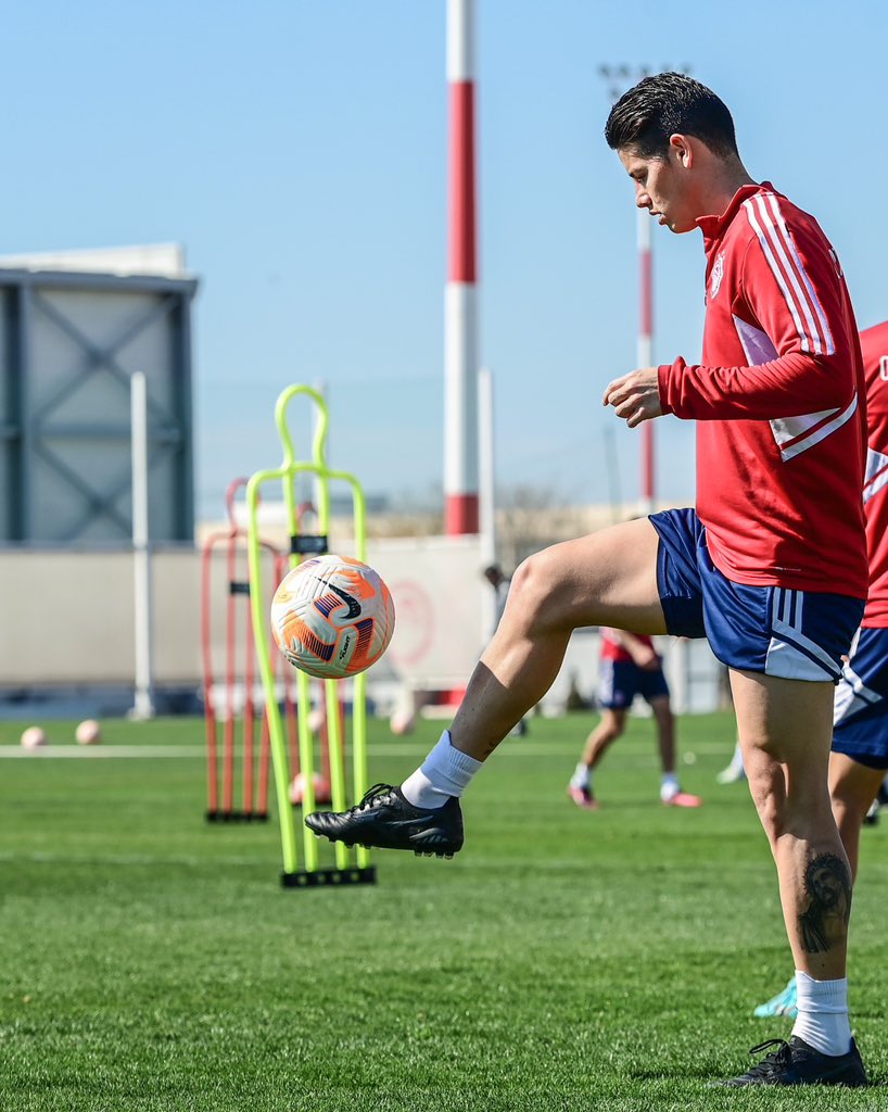 olympiacosfc's tweet image. 🌟 𝗝 𝗔 𝗠 𝗘 𝗦 🌟