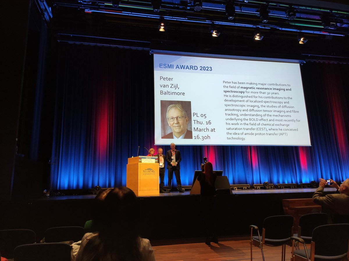 The ESMI Award 2023 goes to.. Peter van Zijl! Congratulations! If you want to learn about his research, attend the plenary session on Thursday, 4:30 pm! #EMIM2023