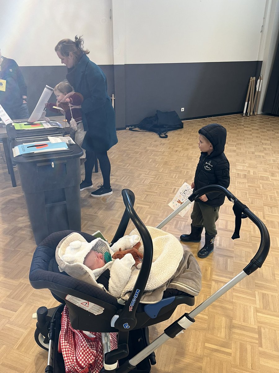 Feest van de democratie! Dat vieren we met het hele gezin. Ga vandaag ook stemmen: Stem <a href="/CU_ZH/">ChristenUnie Zuid-Holland</a> lijst 8