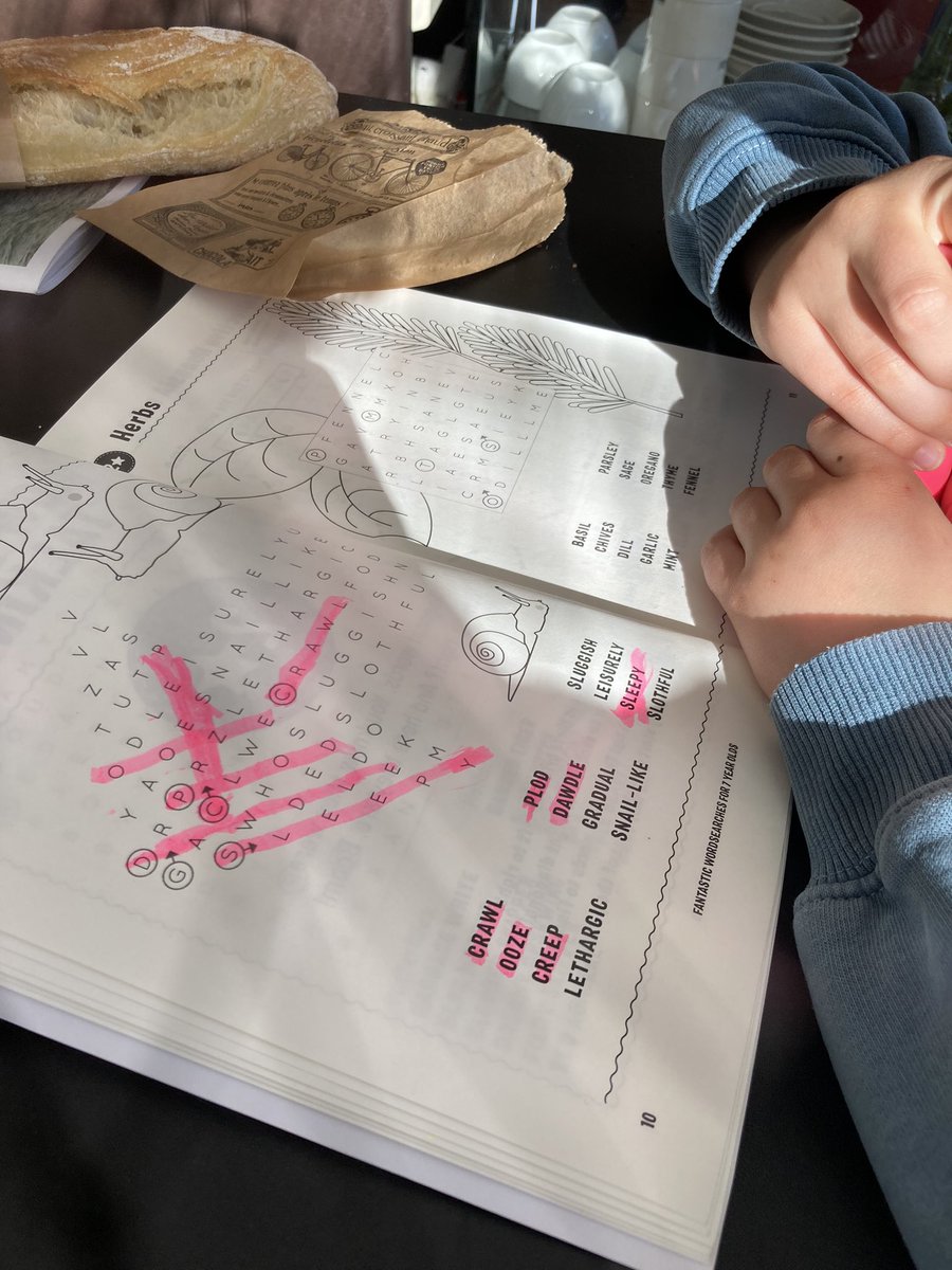 emma_au_soleil's tweet photo. The humble wordsearch: a lovely way to chat about vocabulary and phonic sounds โค๏ธ #homeschool #mummyistheteacher #mercredimaman #englishlesson #cookiesandcoffee https://t.co/rh0LQUZ2qL